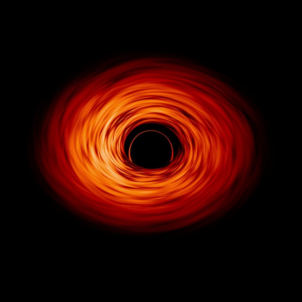 NASA 시뮬레이션으로 표현한 블랙홀과 빛나는 강착 원반
